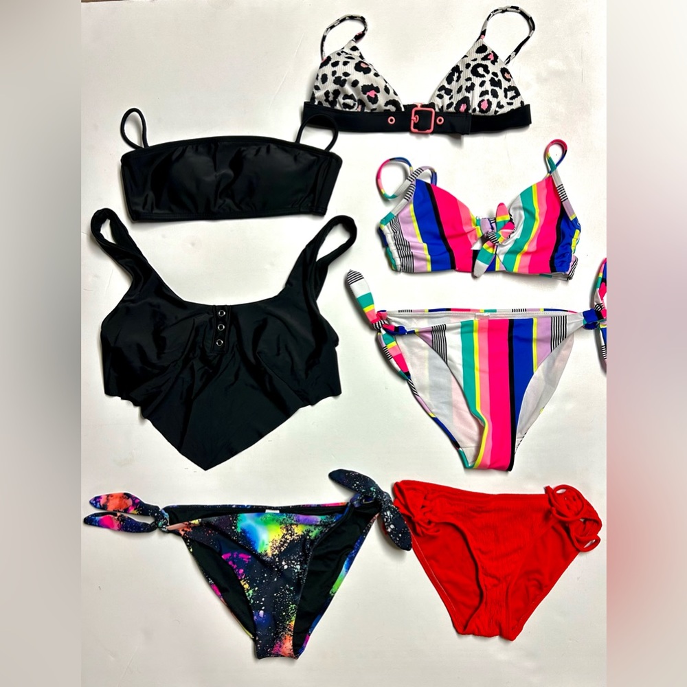 Women’s swimsuit lot